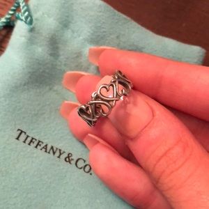 Loving heart band Tiffany ring